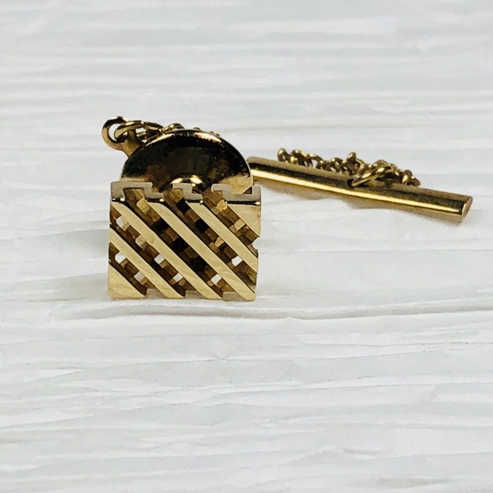VTG Mens Tie Tack Rectangle Gold Tone Cross Hatch